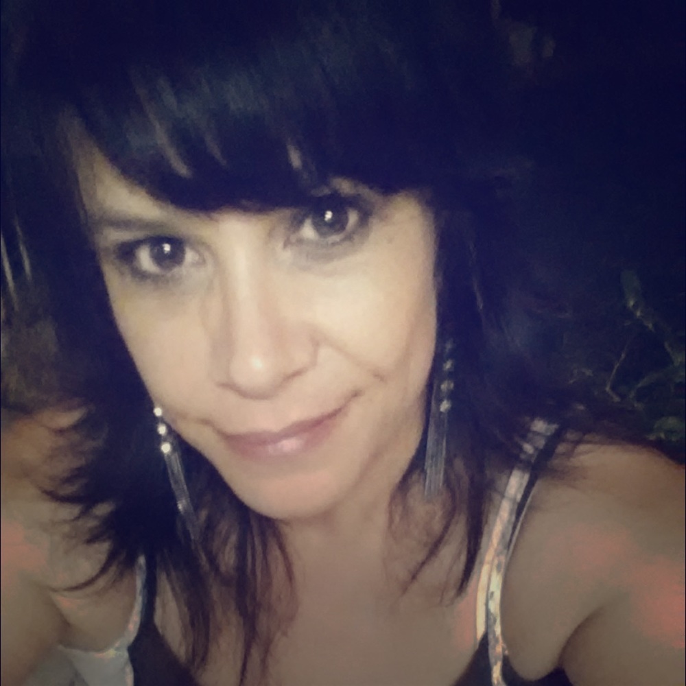 Meet your Posher, Angelique